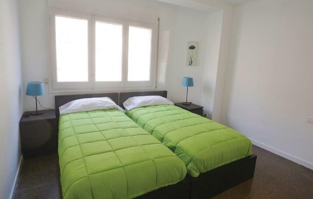 Duplex En Frente De La Playa Al Lado De Barcelona Apartment Canet De Mar Luaran gambar